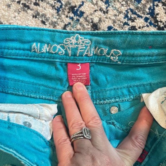 Almost Famous Short Jean Shorts, 2-Pack - Picture 4 of 4